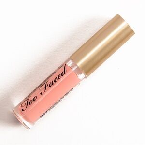 NEW Too Faced Travel Size in Beautiful neutral color soft peachy - Naked Dolly.